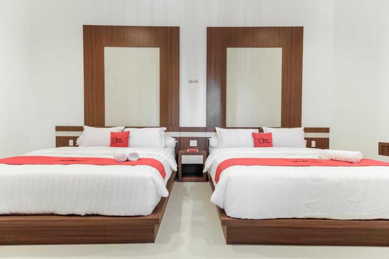 Reddoorz Premium @ Setiabudi Medan Sunggal Exteriör bild