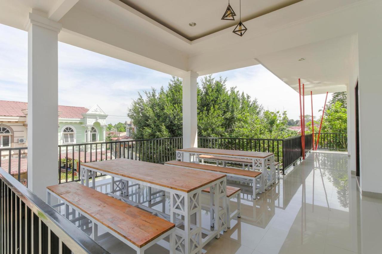 Reddoorz Premium @ Setiabudi Medan Sunggal Exteriör bild
