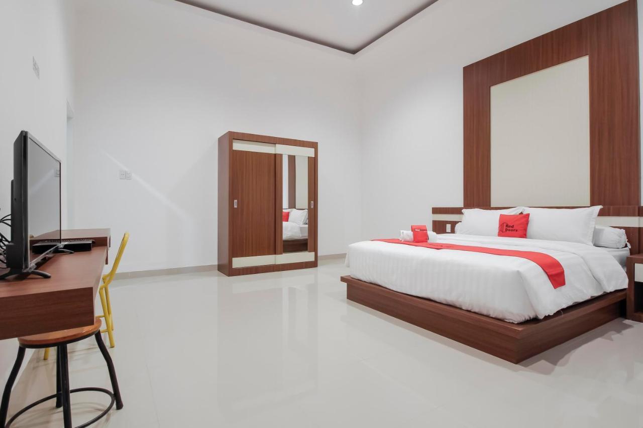 Reddoorz Premium @ Setiabudi Medan Sunggal Exteriör bild