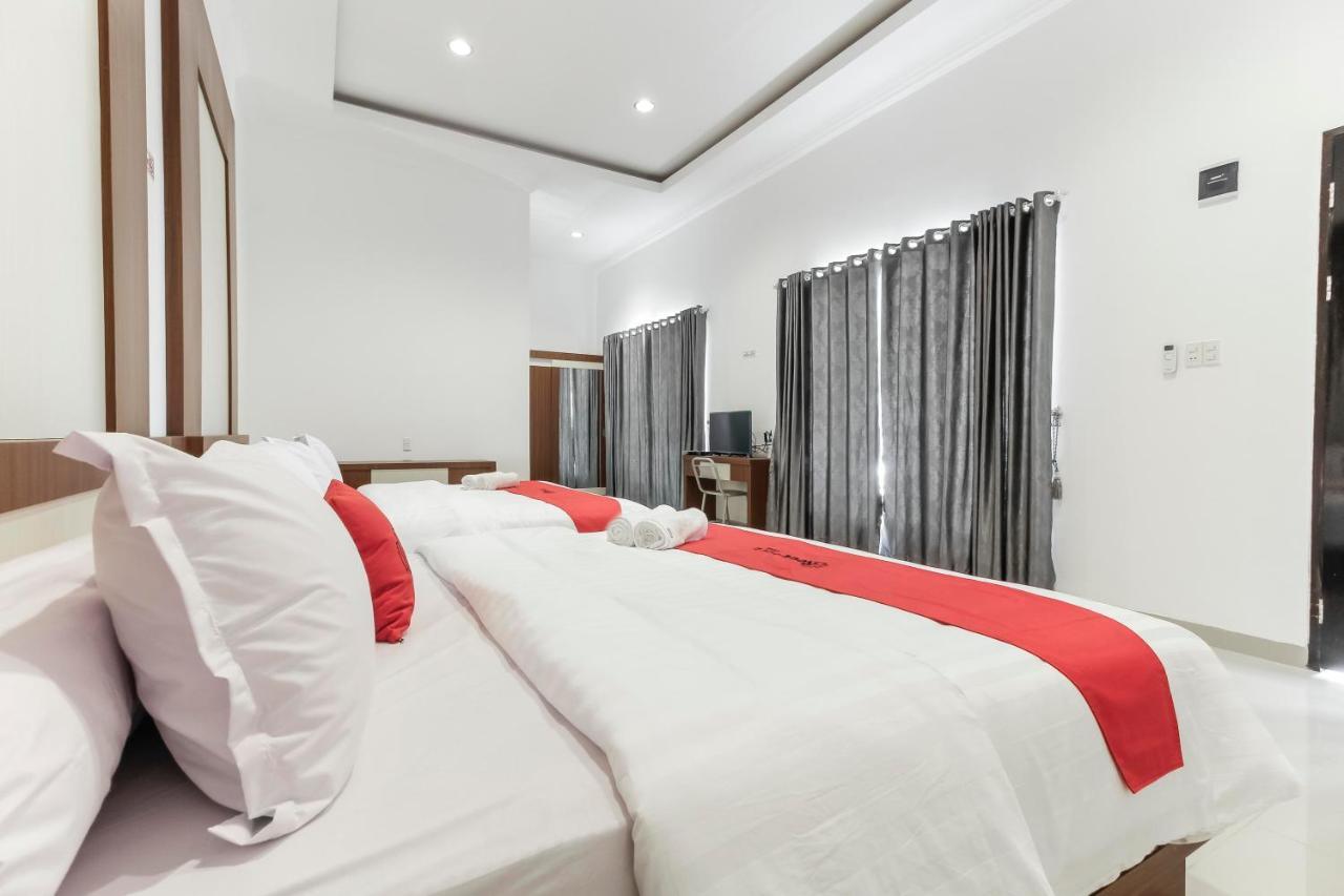 Reddoorz Premium @ Setiabudi Medan Sunggal Exteriör bild