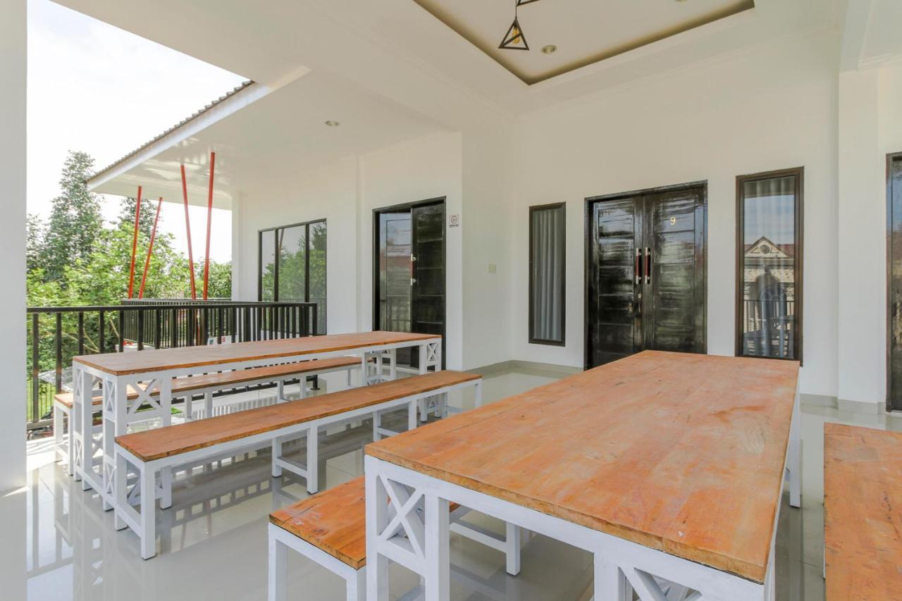 Reddoorz Premium @ Setiabudi Medan Sunggal Exteriör bild
